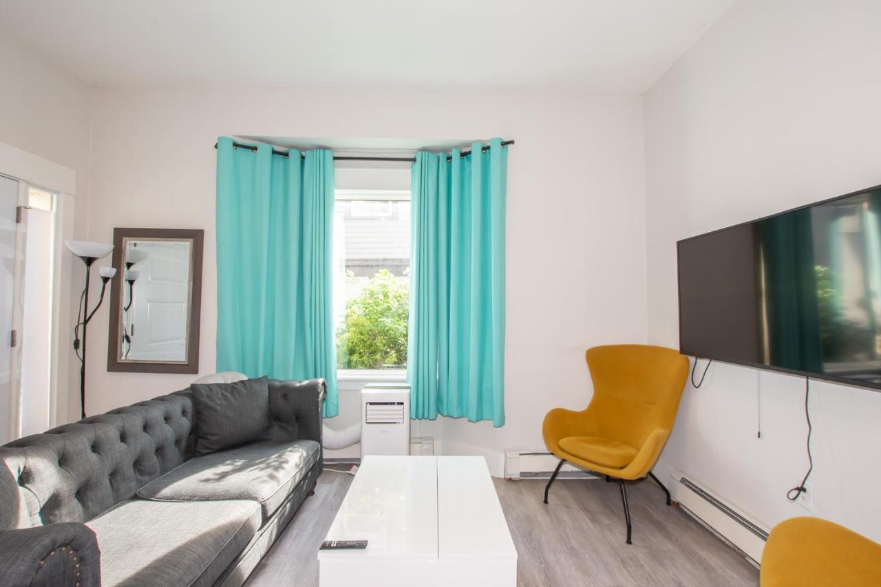 Charming Niagara Region Apt. Newly Renovated! Apartman Sainte-Catherine Kültér fotó