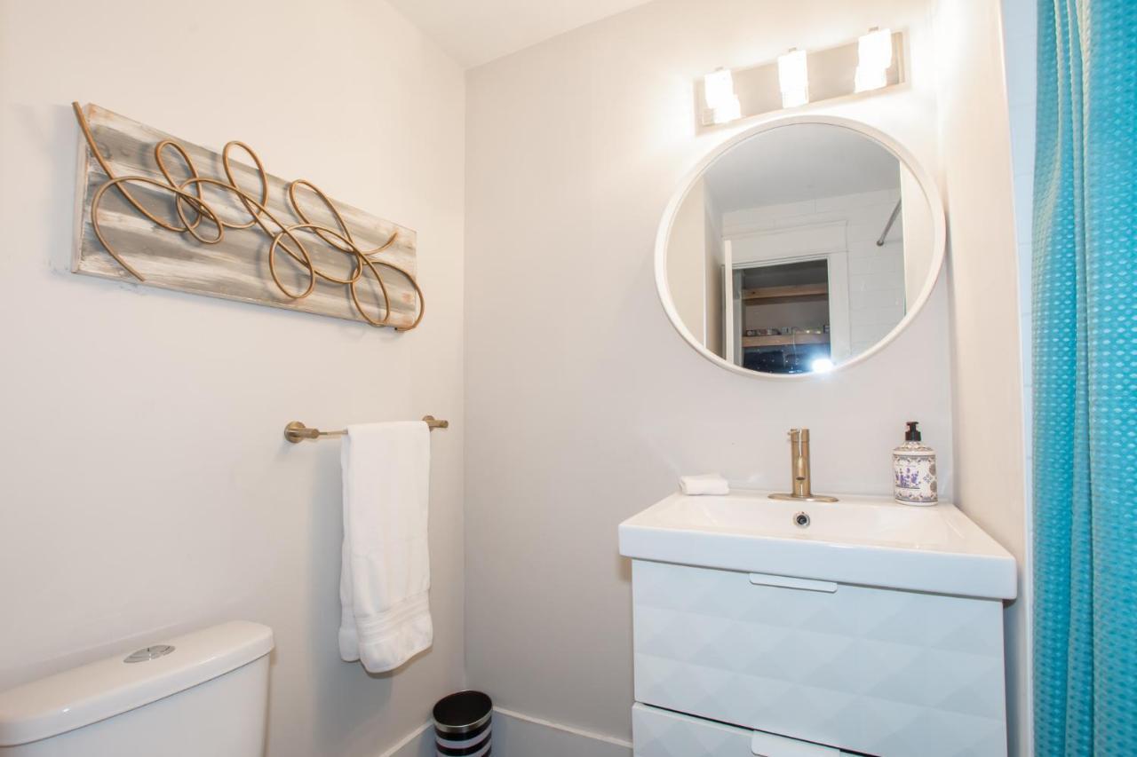 Charming Niagara Region Apt. Newly Renovated! Apartman Sainte-Catherine Kültér fotó